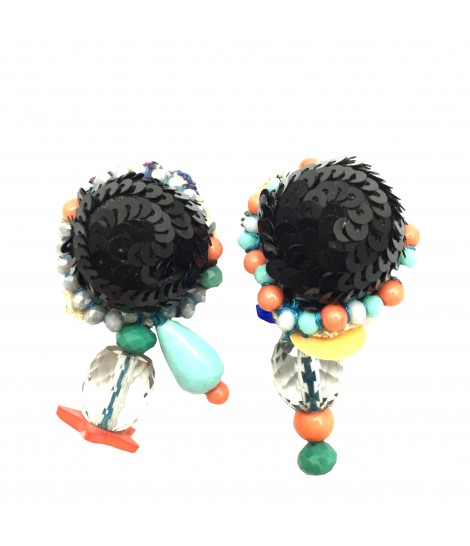 orecchini pendenti CHIARA FINI ciliegie ricamati a mano con paillettes colore nero e pietre